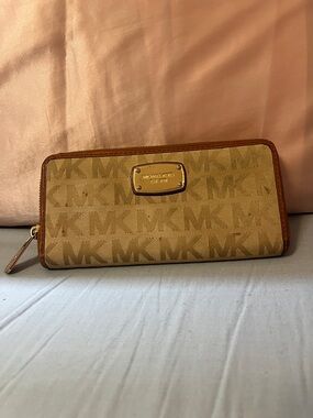 Michael Kors Tan & Brown MK Logo Zip Wallet